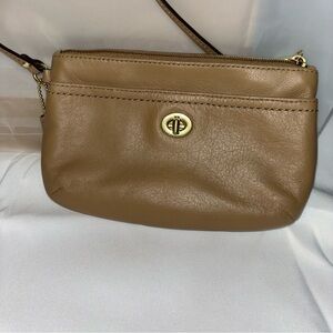 Coach Park Leather Turn lock Wristlet